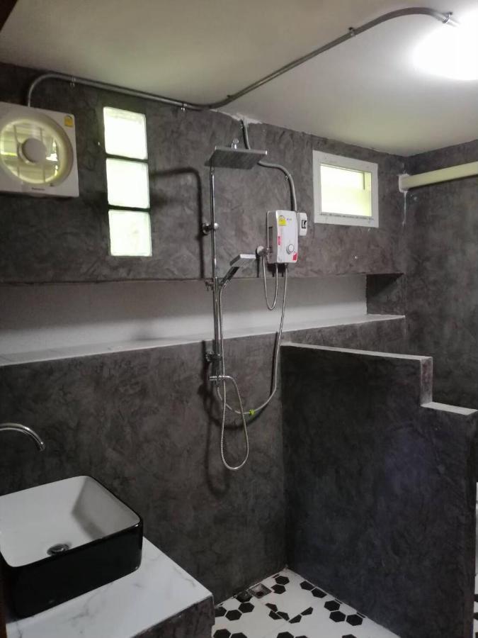 บ้านภทรพรรณ ขุนยวม แม่ฮ่องสอน Ban Pataraphan Khunyuam Maehongson Thailand Ban Khun Yuam Exterior photo