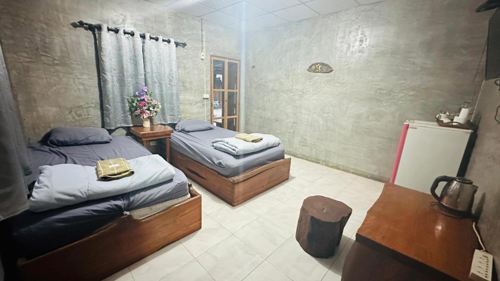 บ้านภทรพรรณ ขุนยวม แม่ฮ่องสอน Ban Pataraphan Khunyuam Maehongson Thailand Ban Khun Yuam Exterior photo