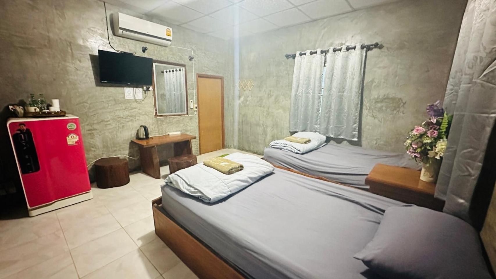 บ้านภทรพรรณ ขุนยวม แม่ฮ่องสอน Ban Pataraphan Khunyuam Maehongson Thailand Ban Khun Yuam Exterior photo