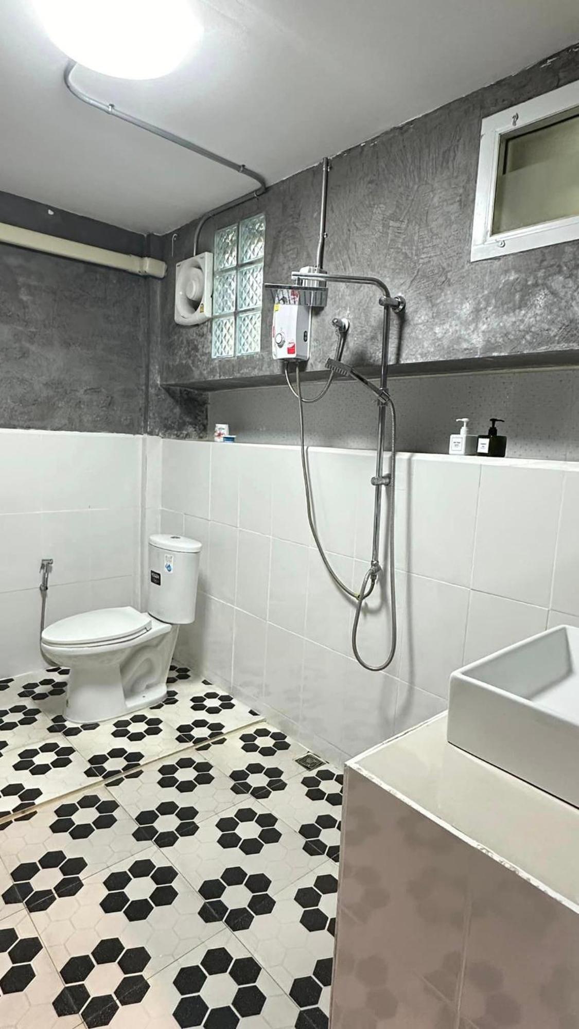 บ้านภทรพรรณ ขุนยวม แม่ฮ่องสอน Ban Pataraphan Khunyuam Maehongson Thailand Ban Khun Yuam Exterior photo