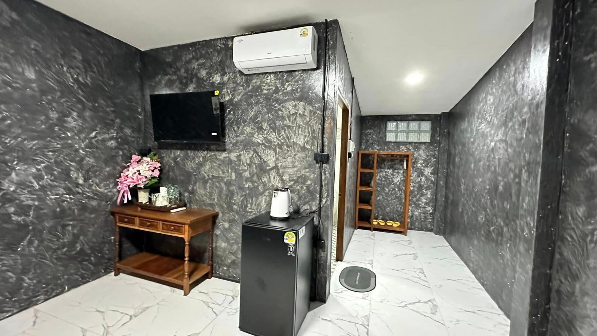 บ้านภทรพรรณ ขุนยวม แม่ฮ่องสอน Ban Pataraphan Khunyuam Maehongson Thailand Ban Khun Yuam Exterior photo