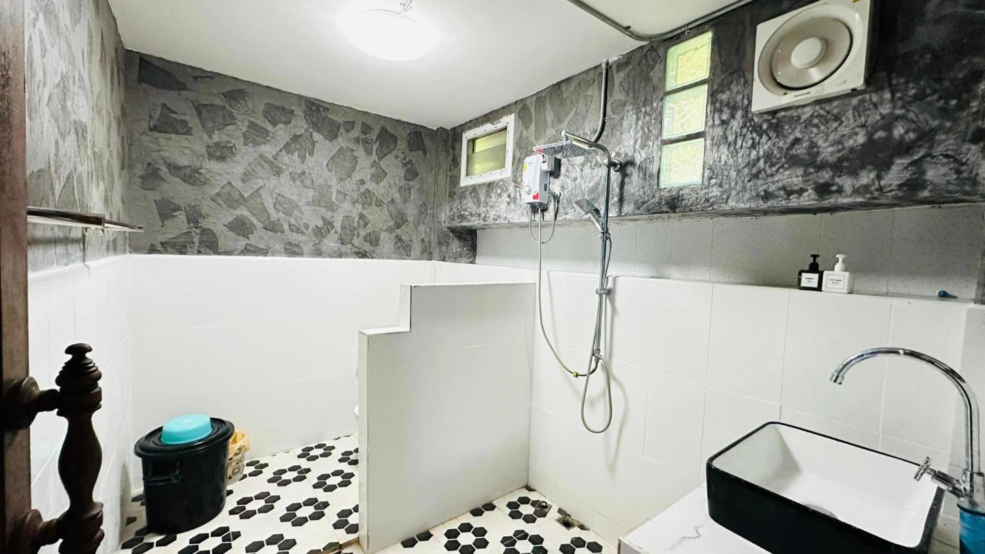 บ้านภทรพรรณ ขุนยวม แม่ฮ่องสอน Ban Pataraphan Khunyuam Maehongson Thailand Ban Khun Yuam Exterior photo