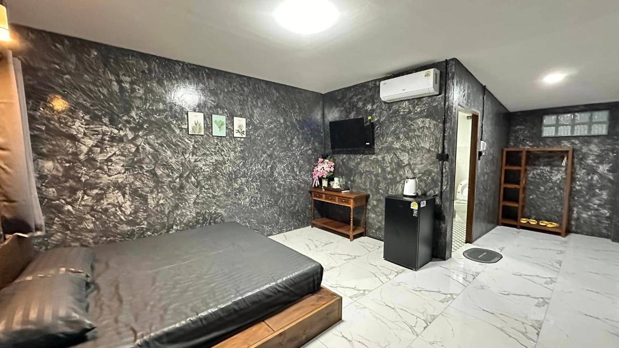 บ้านภทรพรรณ ขุนยวม แม่ฮ่องสอน Ban Pataraphan Khunyuam Maehongson Thailand Ban Khun Yuam Exterior photo